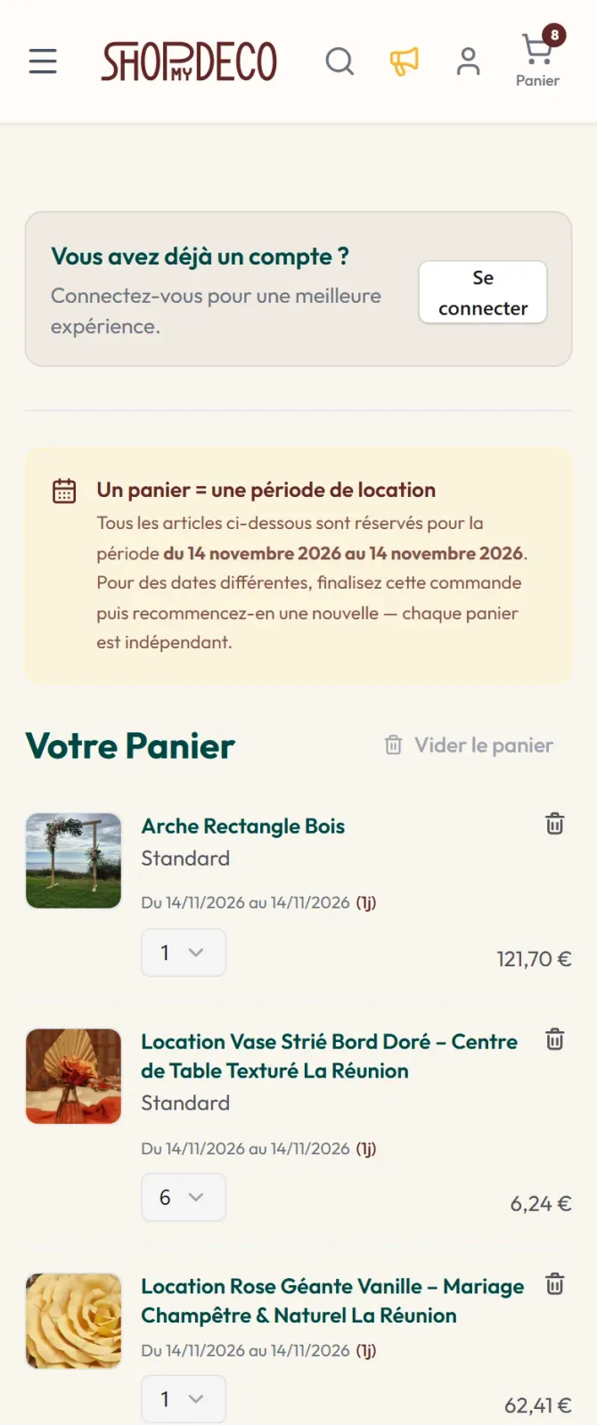 Panier Shop My Deco sur smartphone pour une journée de location : une arche rectangle en bois, des vases striés à bord doré et des roses géantes vanille